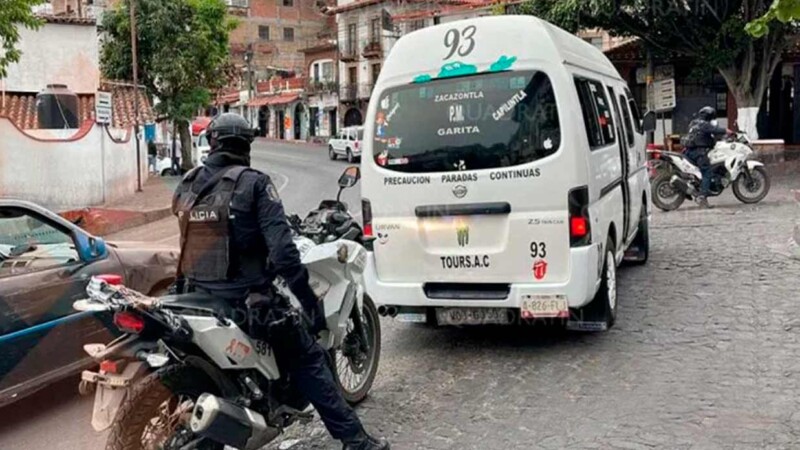 Transportistas reanudan su servicio en Taxco, Guerrero