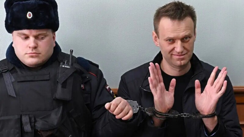 Murió Navalny por aneurisma; rechazan versión extraoficial
