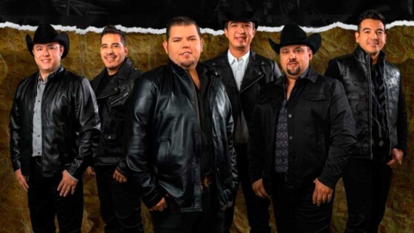 Grupo Duelo sufre fuerte accidente de auto rumbo a Texas