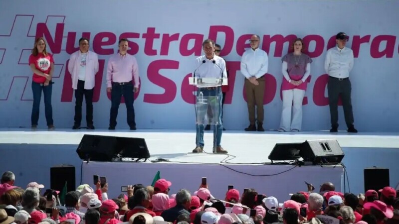 Arremete Córdova contra iniciativa de reforma al INE