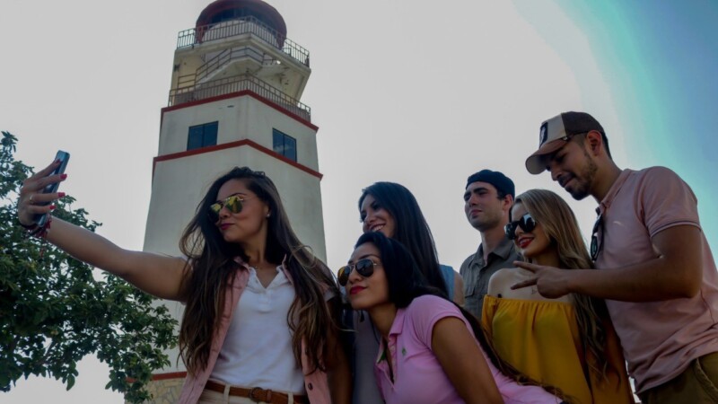 Récord histórico en ingreso de divisas por turismo en México