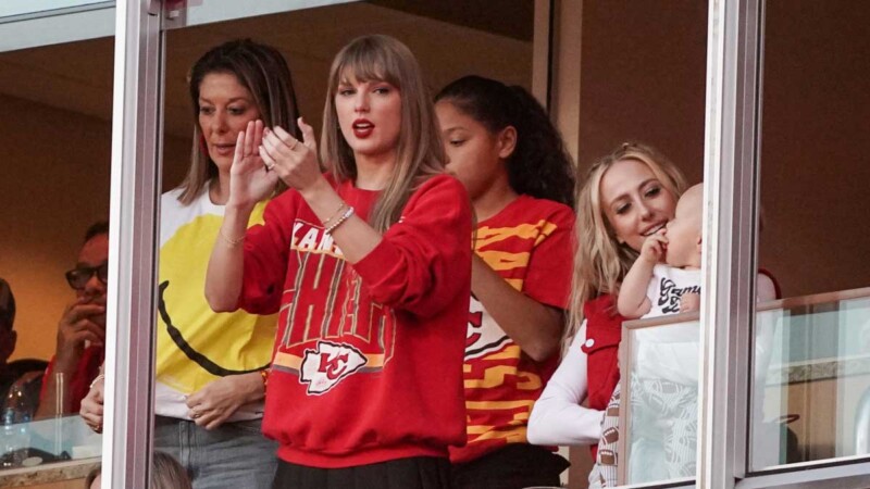 Taylor Swift sí asistirá al Super Bowl en Japón