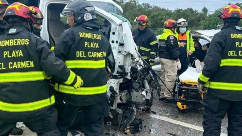 Promete AMLO “facilidades” a familiares de turistas argentinos