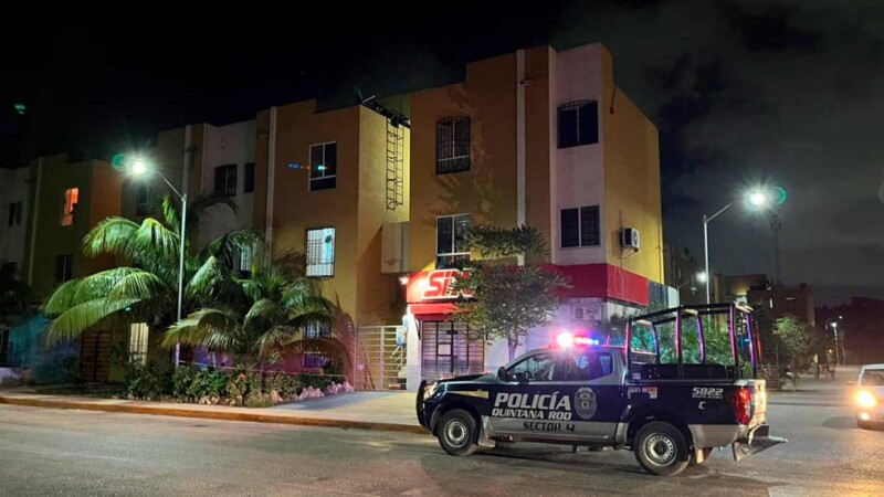 Negocio en fraccionamiento de Cancún recibe varios disparos
