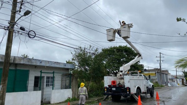 Anuncia CFE cortes de energía en Mahahual, Muelle, Xcalak y Uvero