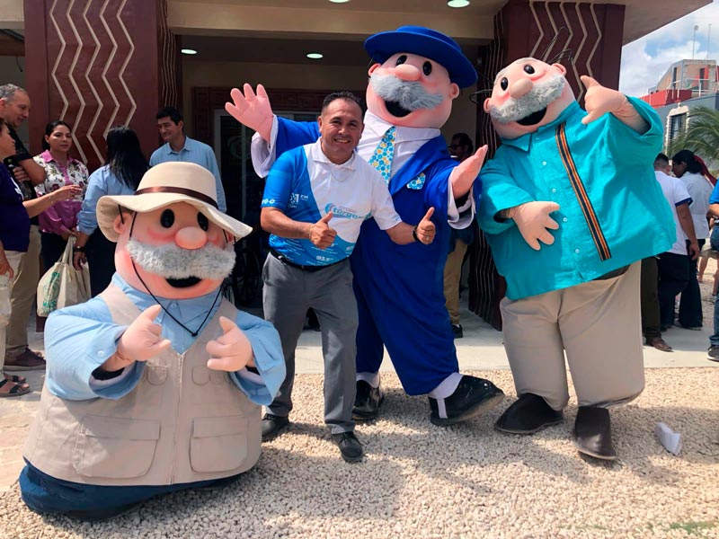 Inauguran Farmacia Similares con temática maya en Tulum