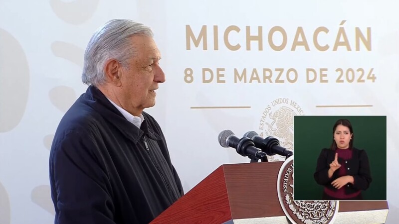 Lamenta AMLO asesinato de un normalista de Ayoztinapa