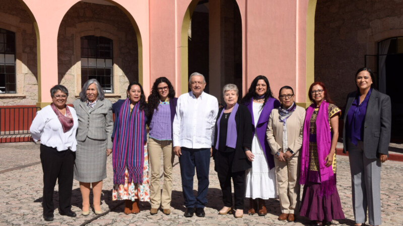 Conmemora AMLO y Gabinete de la 4T Día de las Mujeres