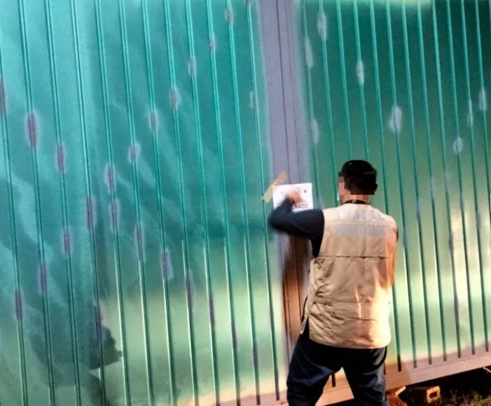 Más de 120 kilogramos de cannabis, 30 de cristal y cuatro de cocaína, fueron asegurados en Kanasín, Yucatán, durante un operativo antidrogas.