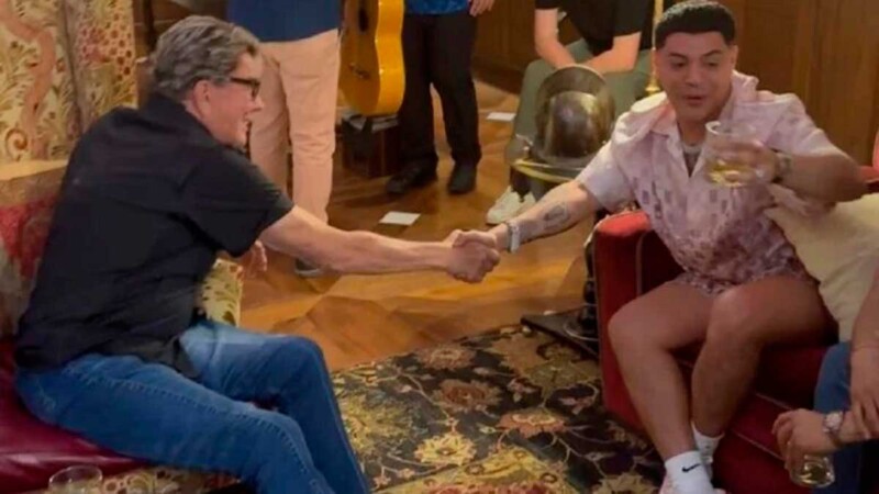 Eduin Caz acuerda con Ernesto Coppel que bandas toquen en playas de Mazatlán