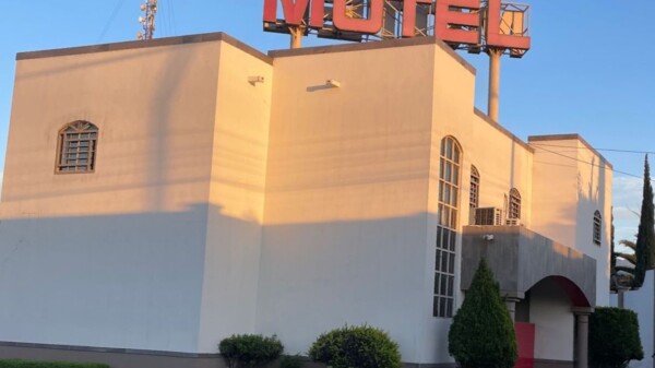 Un hombre perdió la vida al interior de un motel