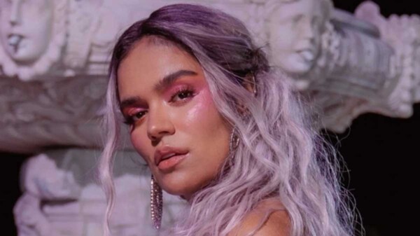 Karol G se salva de un accidente aéreo en Los Ángeles