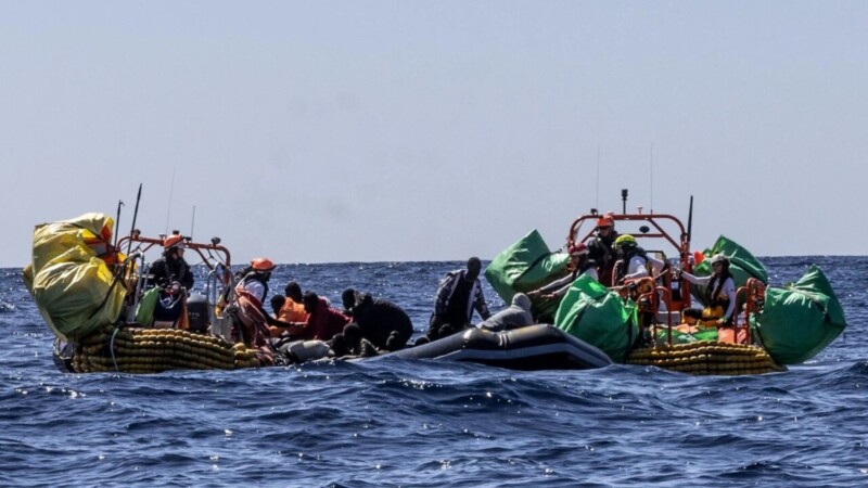 Mueren 60 migrantes en una embarcación a la deriva en el Mediterráneo