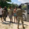 Rescata la Marina a balseros en Isla Pájaros, Quintana Roo.