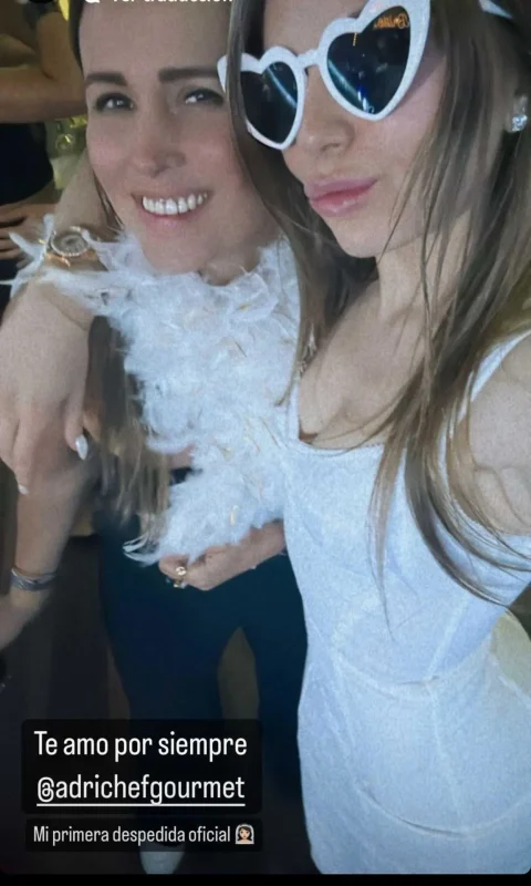 Sofía Castro celebra despedida de soltera junto a su madre Angélica Rivera