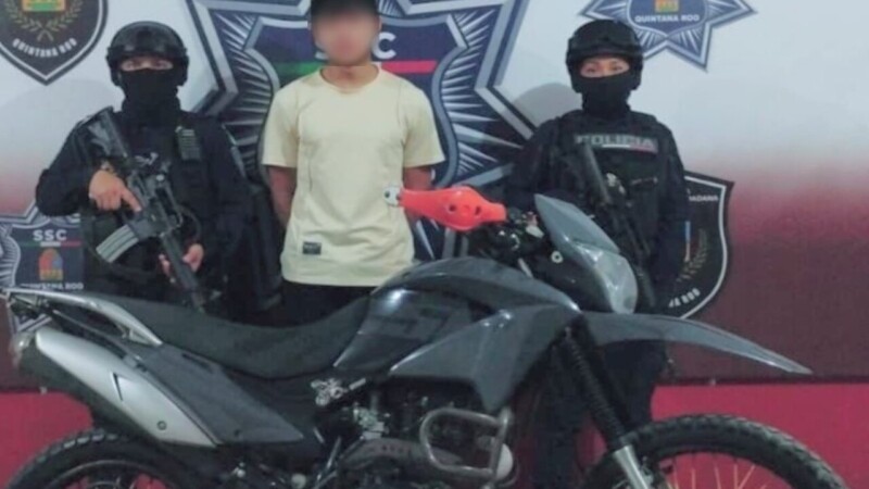 Detienen en Haciendas del Caribe a un menor con una motocicleta robada.
