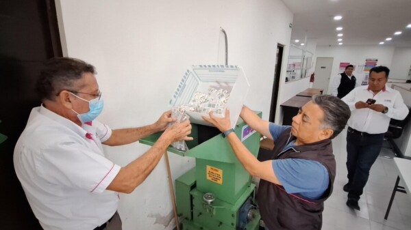 Destruye INE Quintana Roo más de 700 credenciales para votar con fotografía