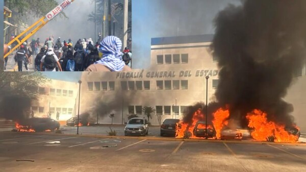 Normalistas queman 9 vehículos de la Fiscalía en Guerrero