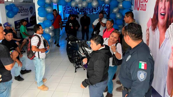 Por presunto fraude en financiera de Cancún ciudadanos toman local