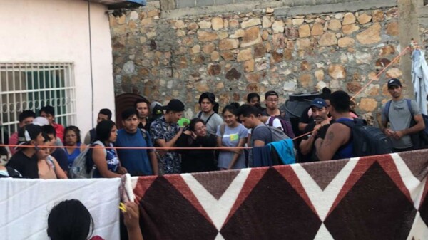 Rescatan en Oaxaca a 85 migrantes secuestrados