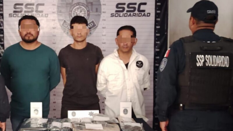 En Playa del Carmen detienen a 3 sujetos tras un reporte de robo a empresa