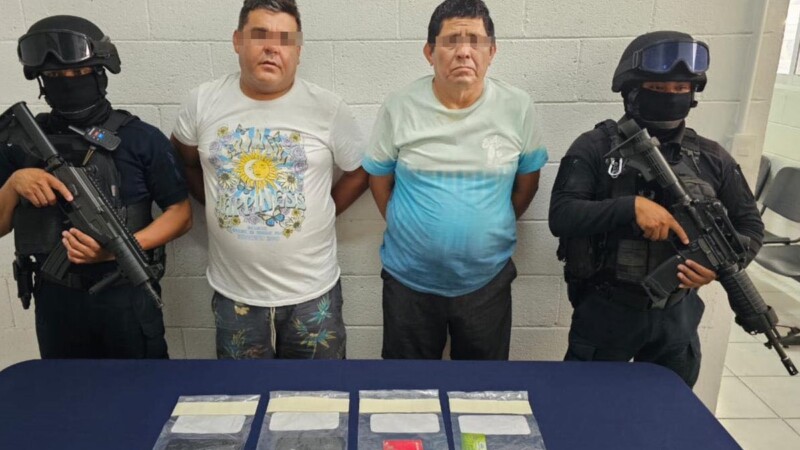 Capturan en Cozumel a dos presuntos asaltantes de tarjetahabientes