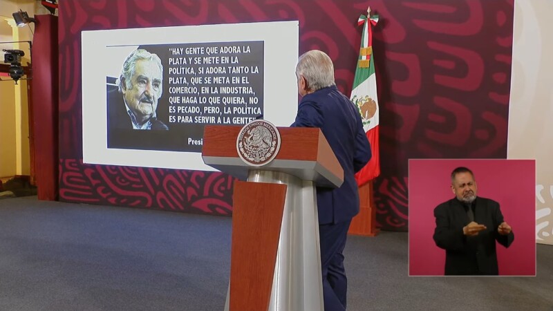 “¡Viejo sabio...un ejemplo!”, de AMLO para Mujica