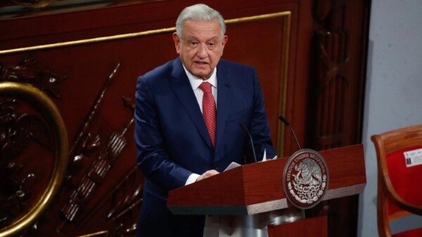 Agradece AMLO solidaridad tras asalto a Embajada en Ecuador