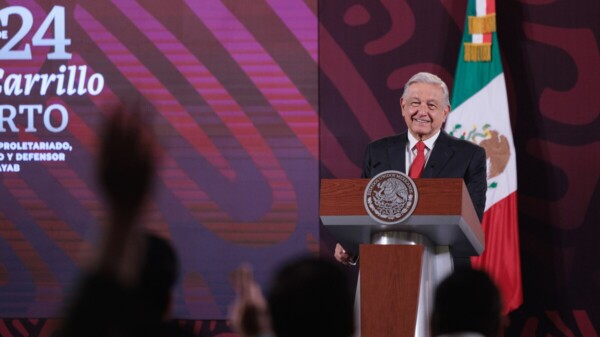 Reforma a pensiones, defiende patrimonio de trabajadores: AMLO