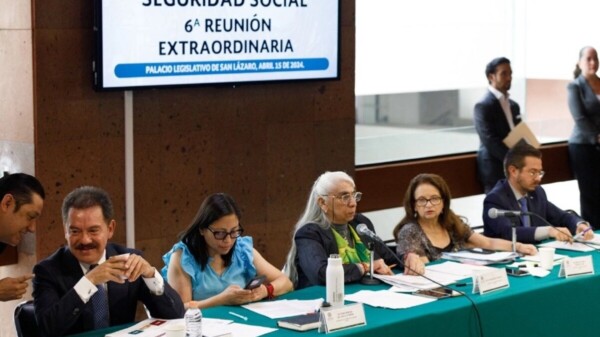 Aprueban transferir recursos de cuentas de Afores inactivas