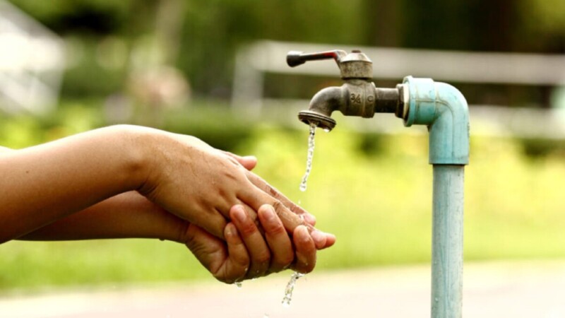 Violan en Querétaro un derecho humano básico, limitan el agua