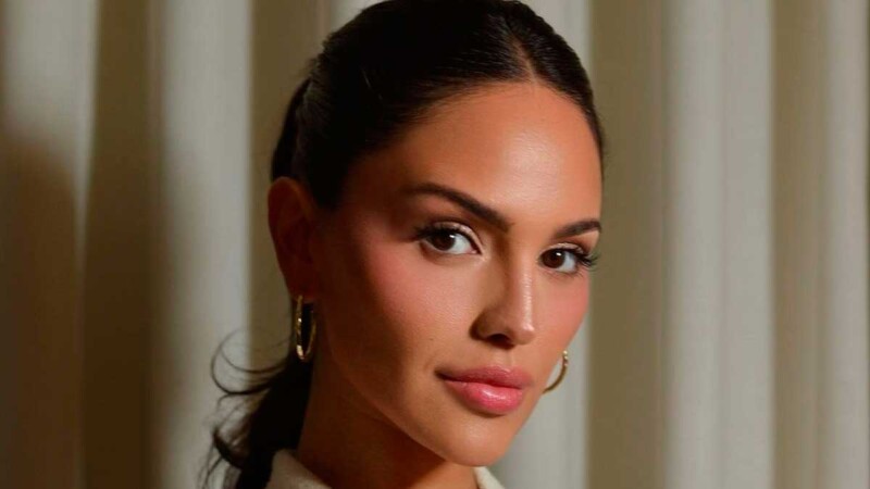 Eiza González asegura estar soltera y estalla contra quienes la emparejan con Guy Binns