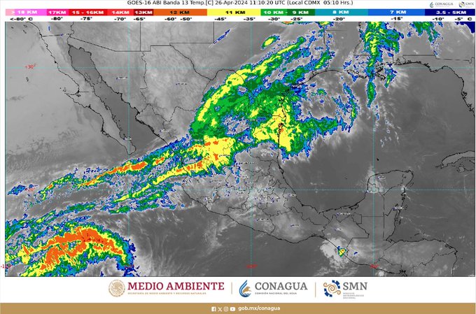 Pronóstico del clima para hoy viernes 26 de abril de 2024 en Quintana Roo; cielo medio nublado con lluvias aisladas en el estado y tiempo seco en el resto de la Península.