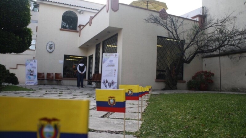 Rechaza AMLO romper relaciones con Ecuador