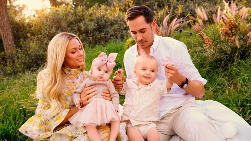 Paris Hilton presenta a su hija London Marilyn