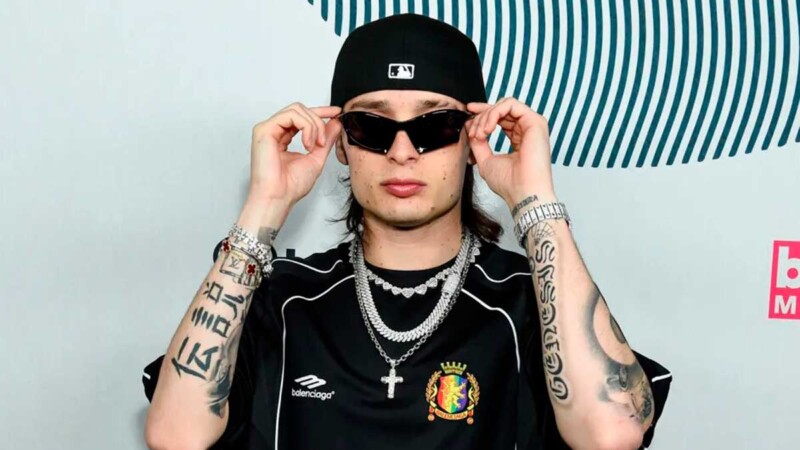 Peso Pluma logra Récord Guinness al convertirse en el artista latino más visto en YoTube