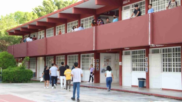 Regresan a clases 469,536 estudiantes de todos los niveles en Quintana Roo