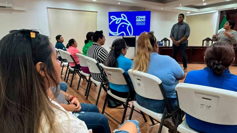 La Comisión de Derechos Humanos del estado de Quintana Roo impartió la plática “derechos humanos en el servicio público y su enfoque” a servidores públicos del ayuntamiento