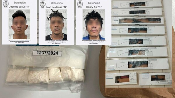 Incautan en Cancún arsenal de armas largas y detienen a tres