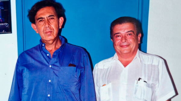 Así debe de ser, Una mirada al pasado: Entrevista a Cuauhtémoc Cárdenas