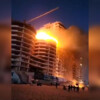 Voraz incendio consume piso de edificio en playa de Mazatlán