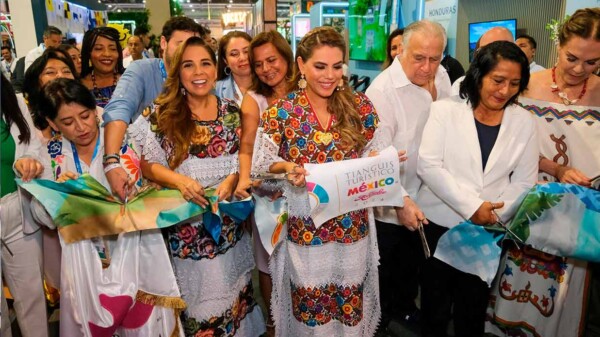 Con presencia y liderazgo, destaca pabellón del Caribe Mexicano en Tianguis Turístico de Acapulco