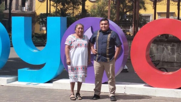 Artesana de Kopchén representa a México en el Premio Iberoamericano de Artesanías