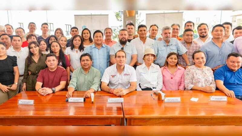 Se reúne Diego Castañón con Asociación del Colegio de Ingenieros y Arquitectos de Tulum