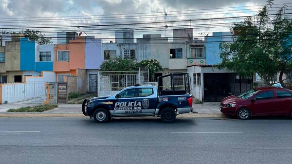 Rescatan a secuestrado y capturan a dos sujetos en fraccionamiento de Cancún