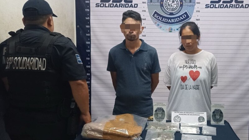 Detienen a pareja con droga en Playa del Carmen.