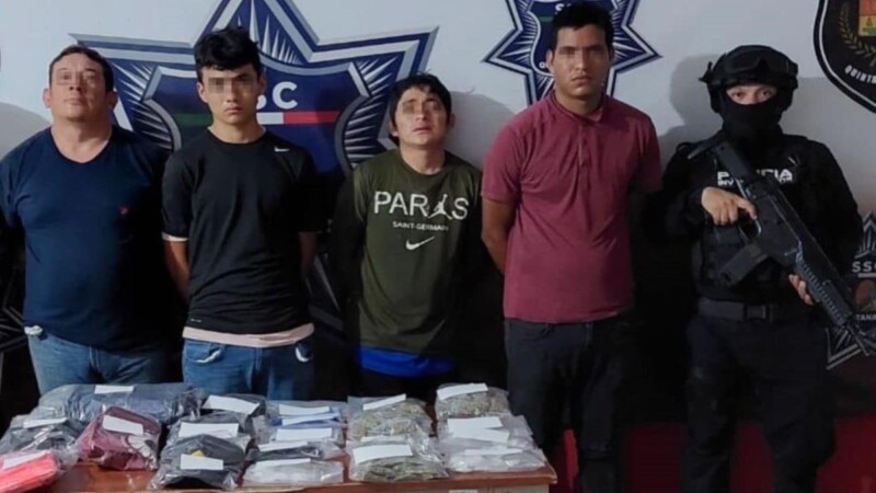 Detienen a cuarteto de narcomenudistas en la Supermanzana 51 de Cancún