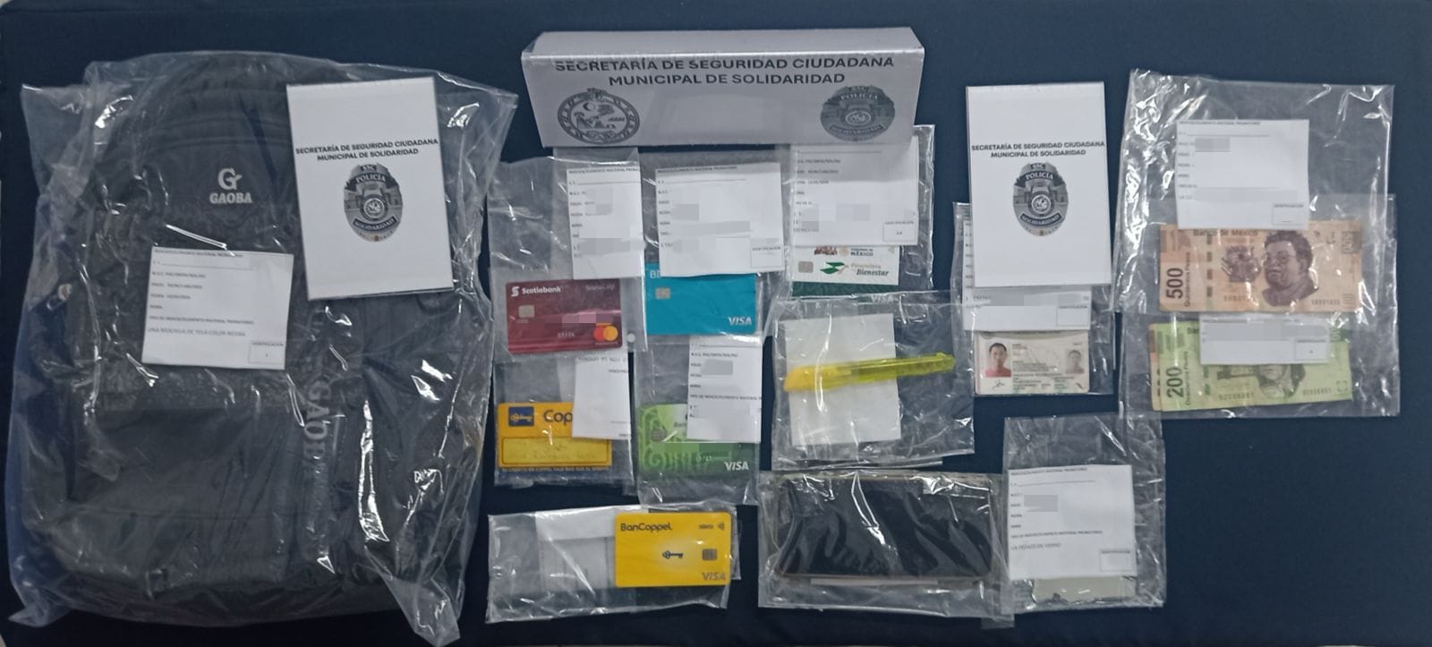 Frustran robo y detienen a dos en la Colosio de Playa del Carmen; la Policía recuperó las pertenencias de la víctima.