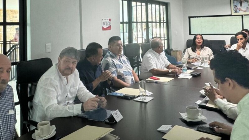 Encargado de Negocios de la embajada de los Emiratos Árabes Unidos se reúne con empresarios del sur de Quintana Roo