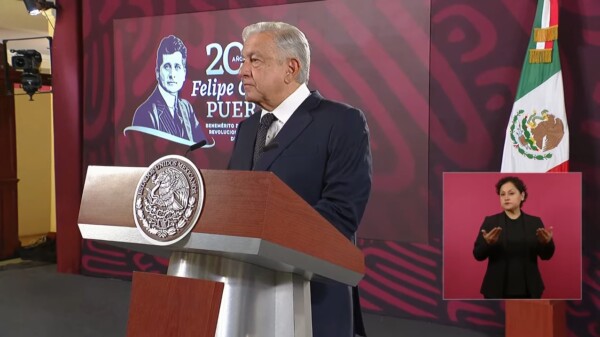 “No tienen dignidad” ministros que mantienen fideicomisos